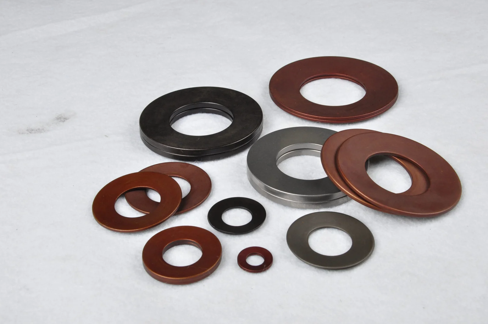 Disc Springs (Belleville Washers): How They Work, How to Stack and Specify Them
